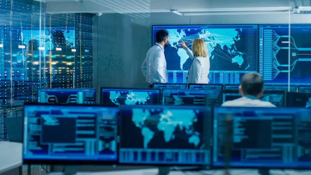 Cybersecuirty-SOC-Team-1024x576 Cybersecuirty-SOC-Team-1024x576